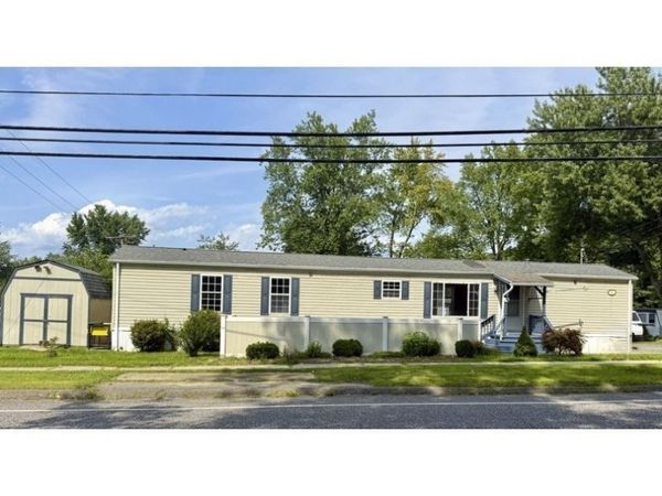 11 Quaboag Valley, Palmer, MA 01069