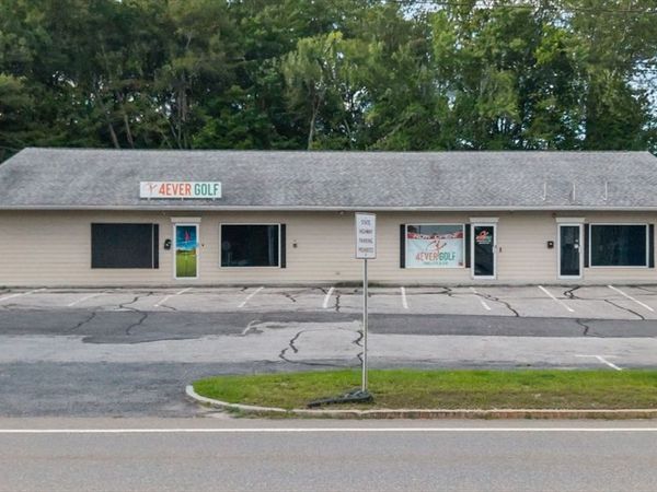 184 W Main Street, Dudley, MA 01571
