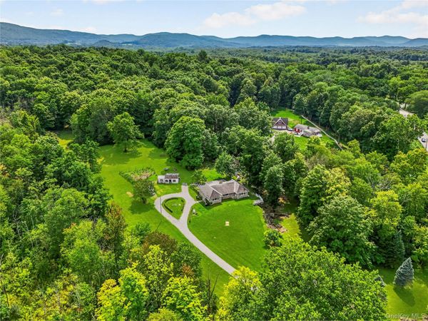 2776 Route 52 , Hopewell Junction, NY 12533