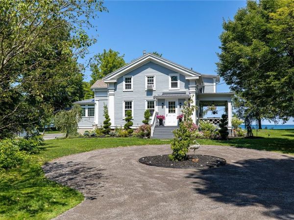 4299 Lake Road , Williamson, NY 14589