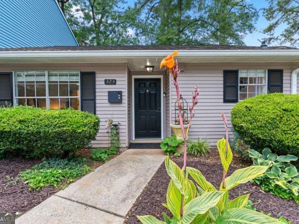 323 Cabaret Court SW, Marietta, GA 30064