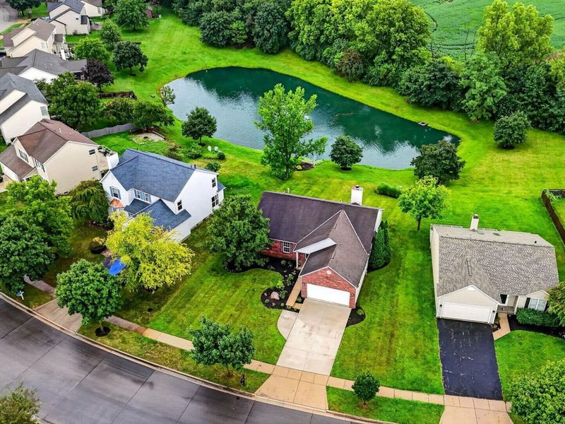 699 Scioto Meadows Boulevard, Grove City, OH 43123 Photo 12