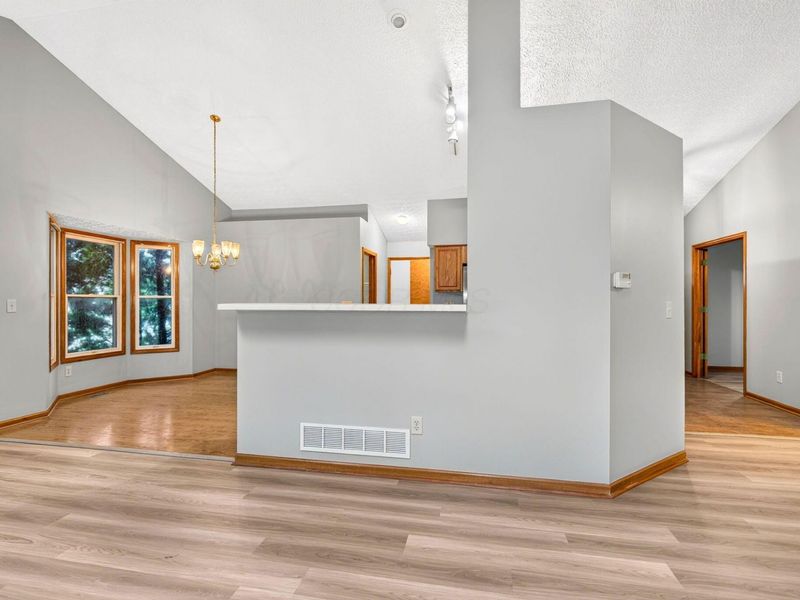 699 Scioto Meadows Boulevard, Grove City, OH 43123 Photo 27