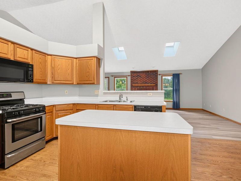 699 Scioto Meadows Boulevard, Grove City, OH 43123 Photo 33