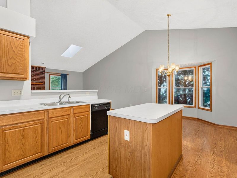 699 Scioto Meadows Boulevard, Grove City, OH 43123 Photo 34