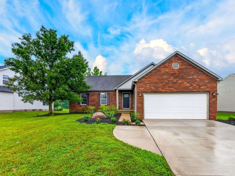 699 Scioto Meadows Boulevard, Grove City, OH 43123 Photo 4