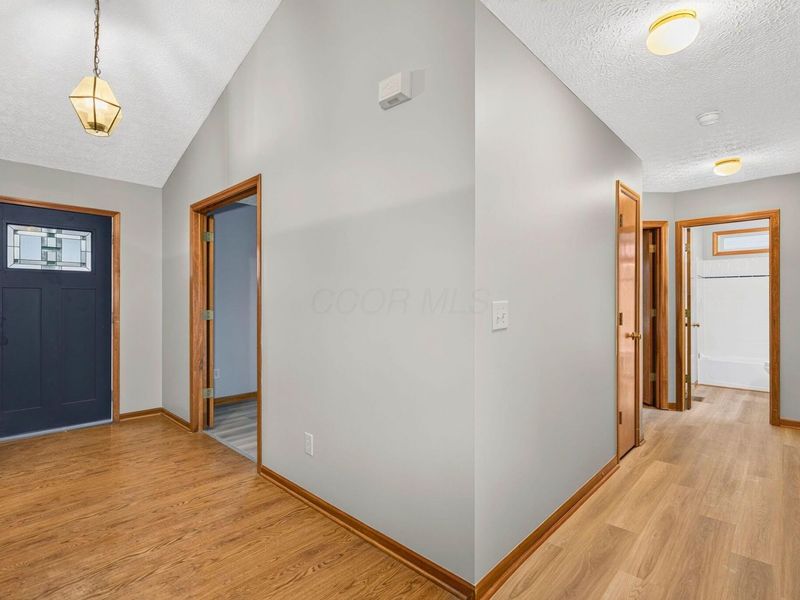 699 Scioto Meadows Boulevard, Grove City, OH 43123 Photo 47