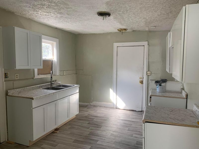 1043 Seymour Avenue , Columbus, OH 43206 Photo 6