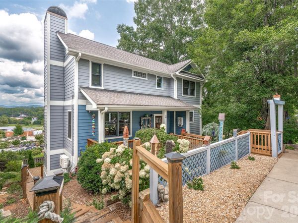 45 Logan Circle, Asheville, NC 28806