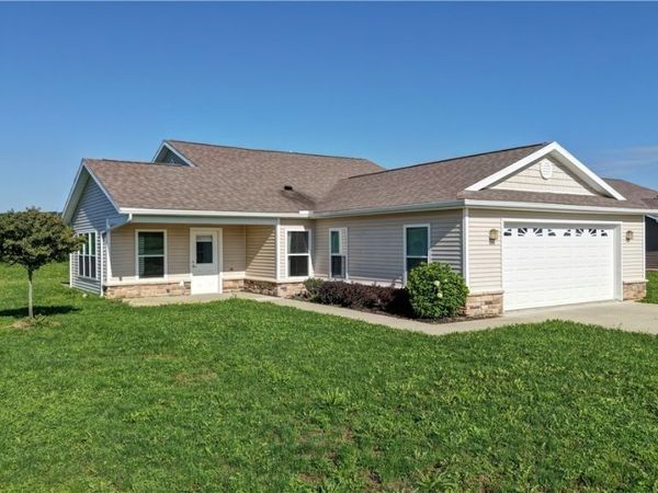 586 Keim Drive NW, Strasburg, OH 44680