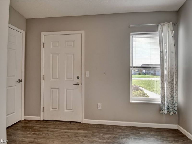 586 Keim Drive NW, Strasburg, OH 44680 Photo 10