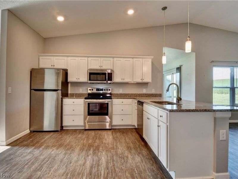 586 Keim Drive NW, Strasburg, OH 44680 Photo 8