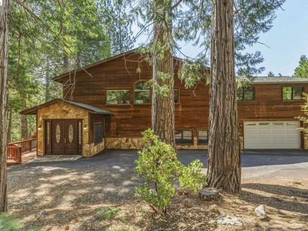 28421 Old Strawberry Rd, Strawberry, CA 95375