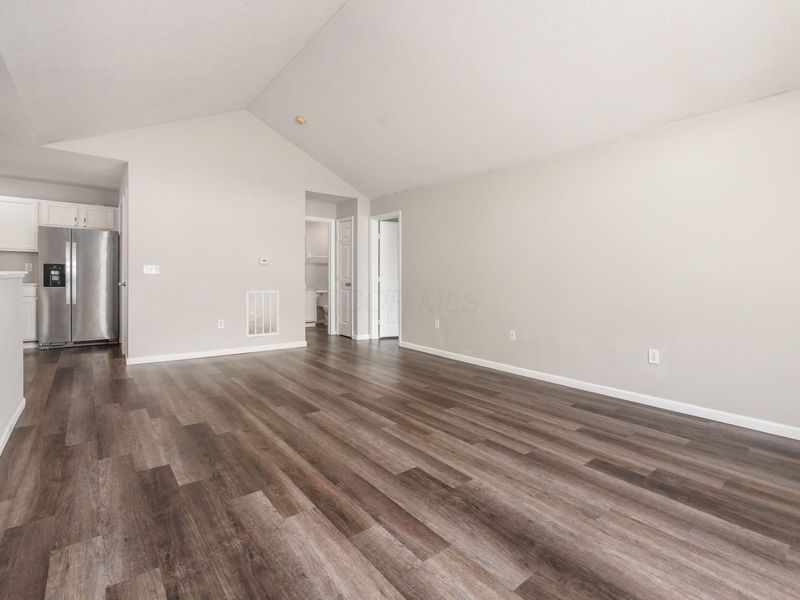 5018 Ivyvine Boulevard, Unit B, Dublin, OH 43016 Photo 11