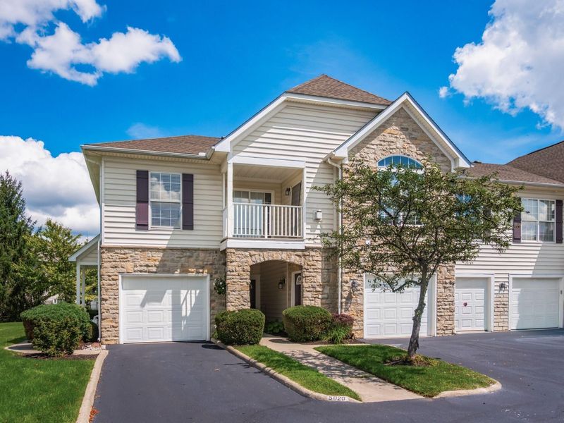 5018 Ivyvine Boulevard, Unit B, Dublin, OH 43016 Photo 2