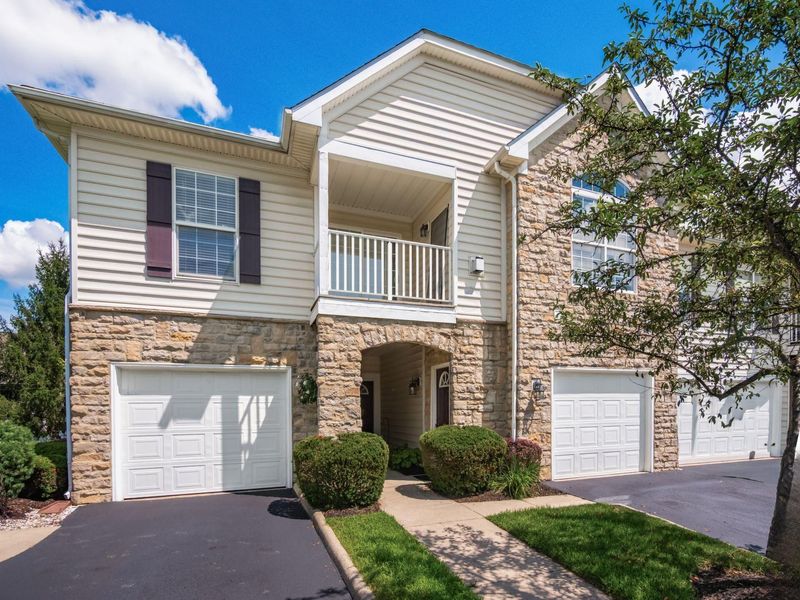 5018 Ivyvine Boulevard, Unit B, Dublin, OH 43016 Photo 3