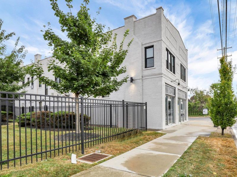 1214 E Main Street, Unit 1214, Columbus, OH 43205 Photo 4