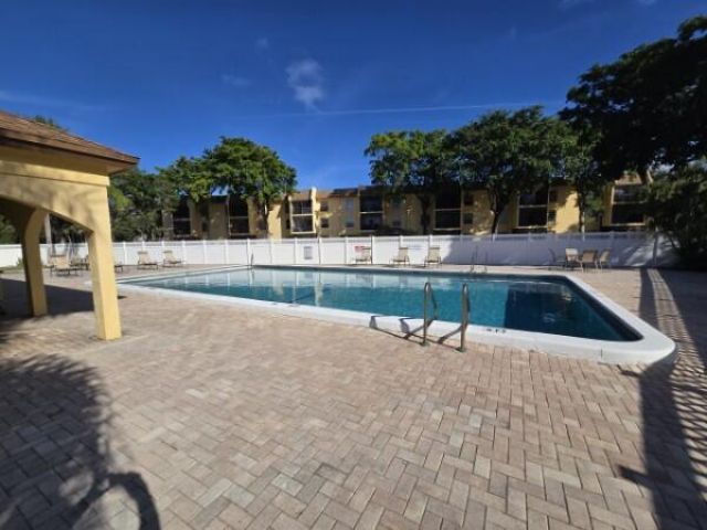 490 NW 20th Street, Unit 2110, Boca Raton, FL 33431 Photo
