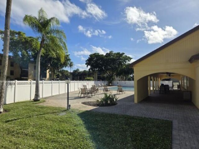 490 NW 20th Street, Unit 2110, Boca Raton, FL 33431 Photo
