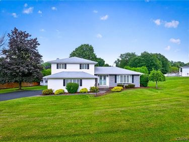 67 Taber Road, New Hartford, NY 13413