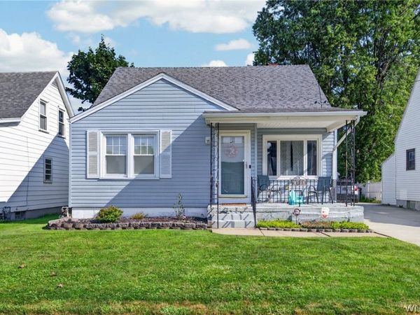 8306 Pershing Avenue, Niagara Falls, NY 14304