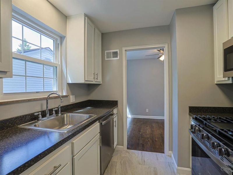 3291 Tulsa Court, Cincinnati, OH 45238 Photo 11