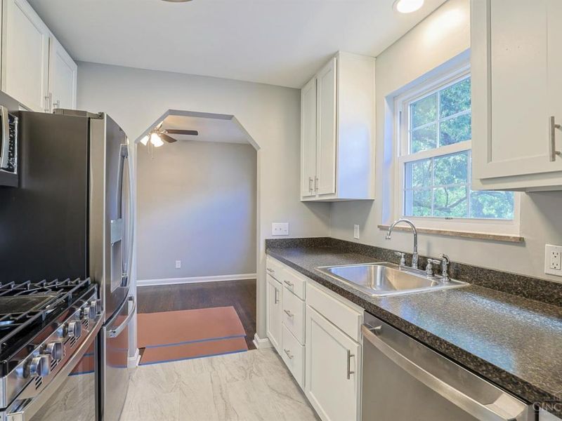 3291 Tulsa Court, Cincinnati, OH 45238 Photo 12