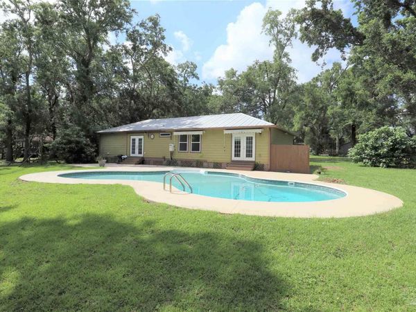 1381 W Roberts Rd, Cantonment, FL 32533