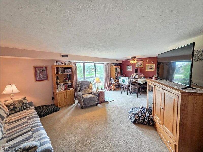 9630 Cove Drive, North Royalton, OH 44133 Photo 4