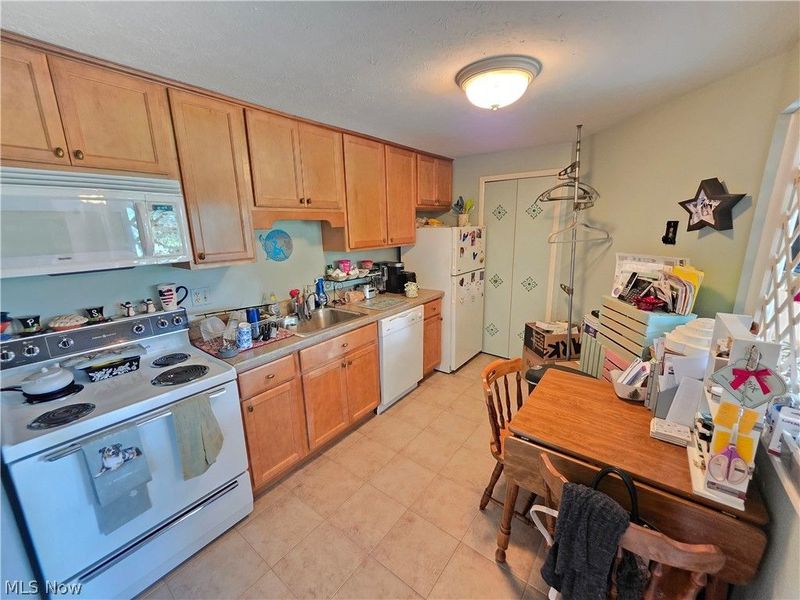 9630 Cove Drive, North Royalton, OH 44133 Photo 7