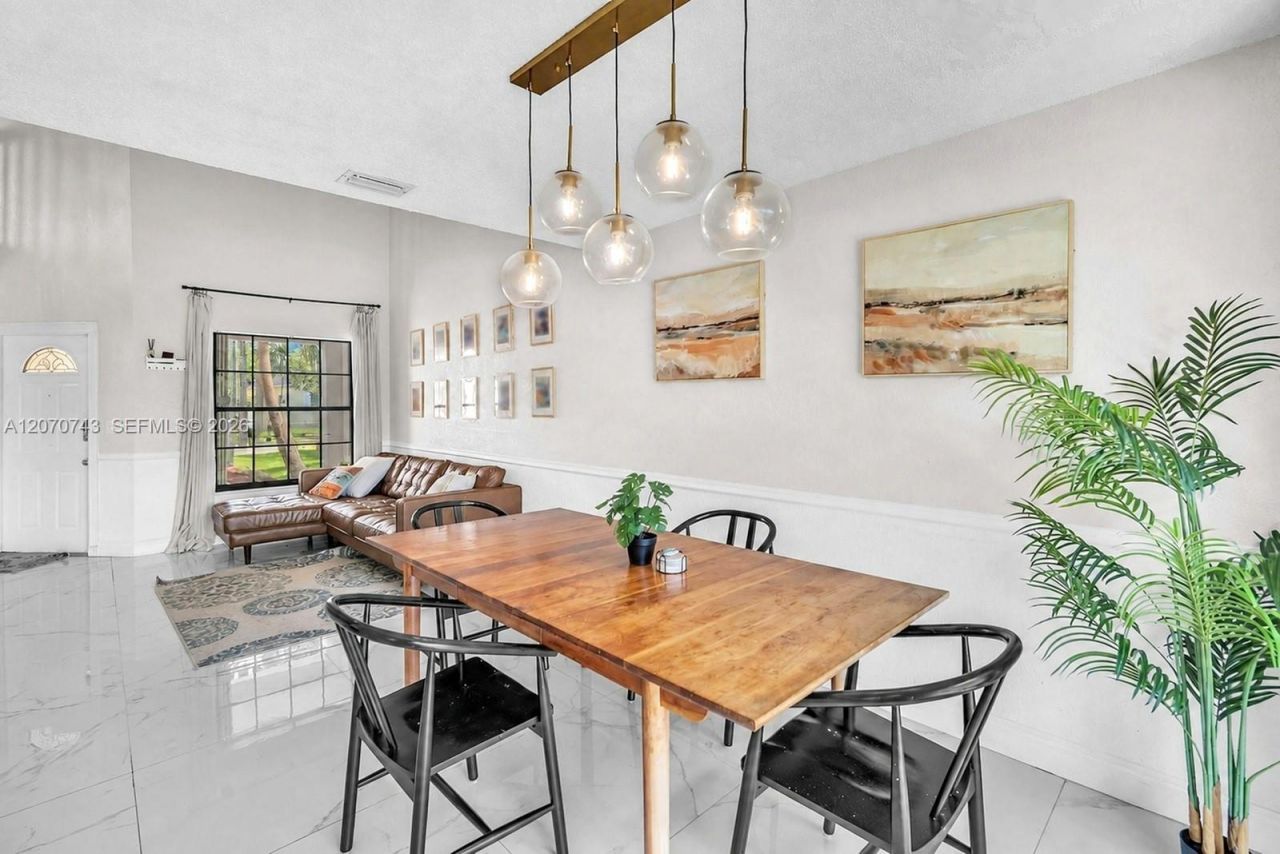 223 SW 159th Way, Sunrise, FL 33326 Photo