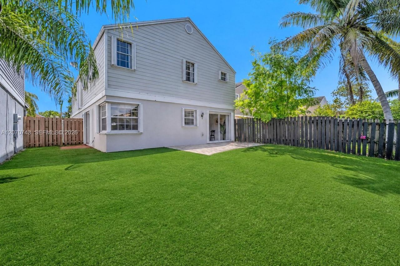 223 SW 159th Way, Sunrise, FL 33326 Photo