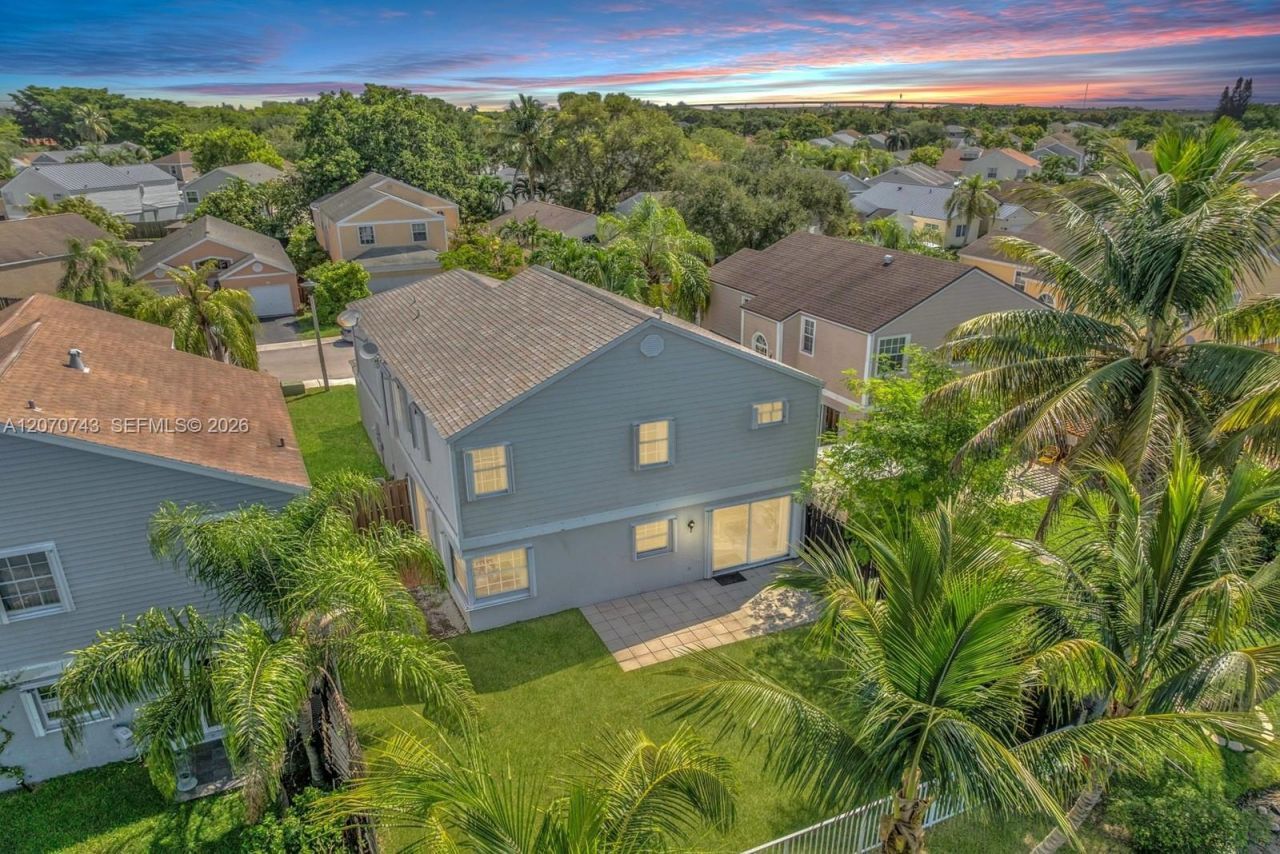 223 SW 159th Way, Sunrise, FL 33326 Photo