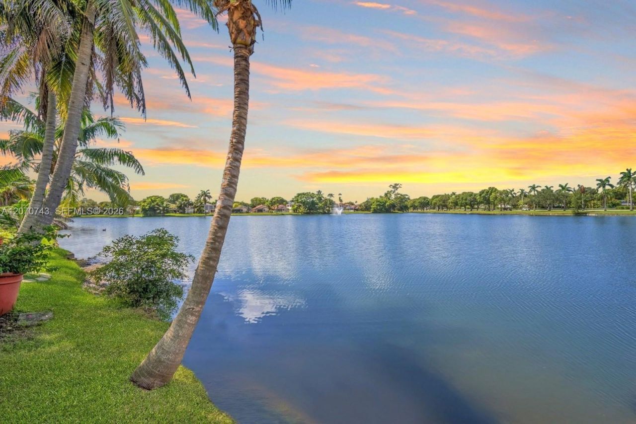 223 SW 159th Way, Sunrise, FL 33326 Photo