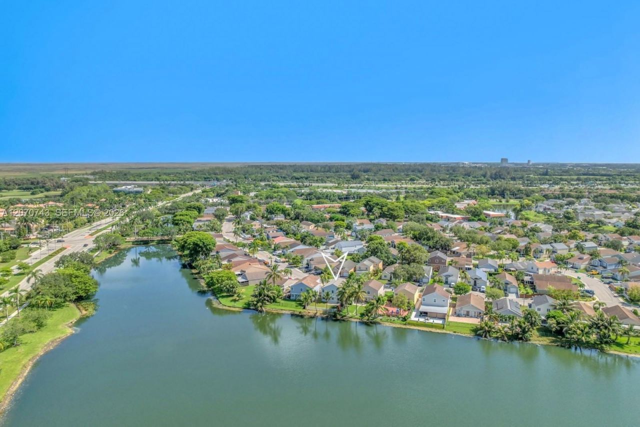223 SW 159th Way, Sunrise, FL 33326 Photo