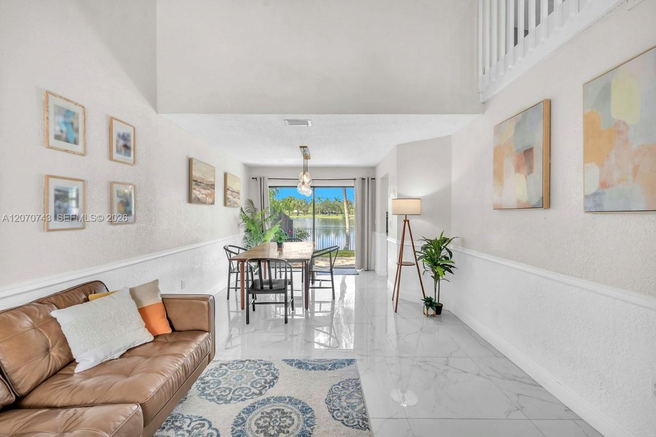 223 SW 159th Way, Sunrise, FL 33326 Photo