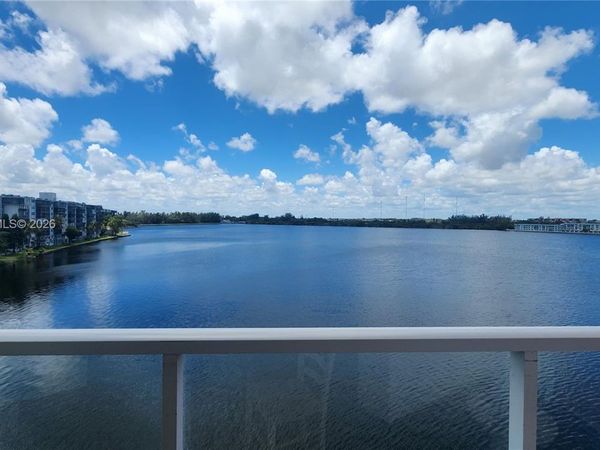 1301 NE Miami Gardens Dr , Unit 505W, Miami, FL 33179