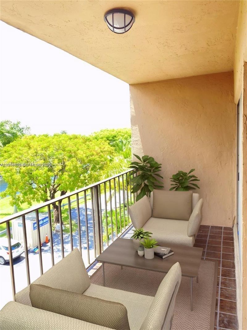 7900 Camino Cir , Unit 403, Miami, FL 33143 Photo