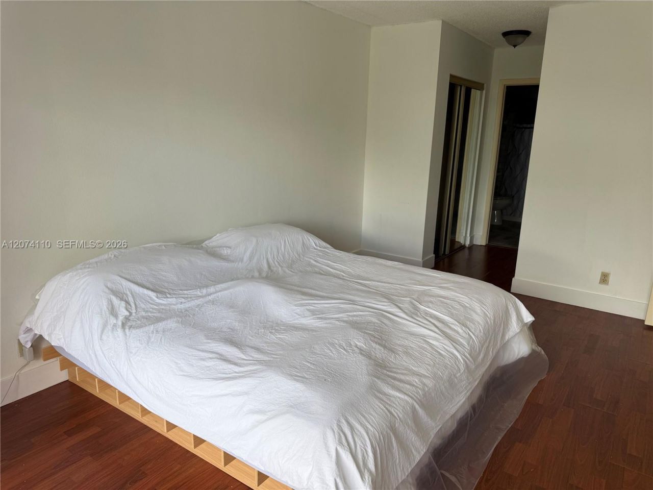 7900 Camino Cir , Unit 403, Miami, FL 33143 Photo