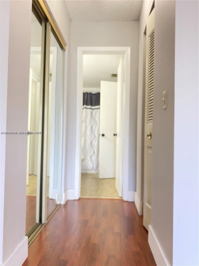 7900 Camino Cir , Unit 403, Miami, FL 33143 Photo