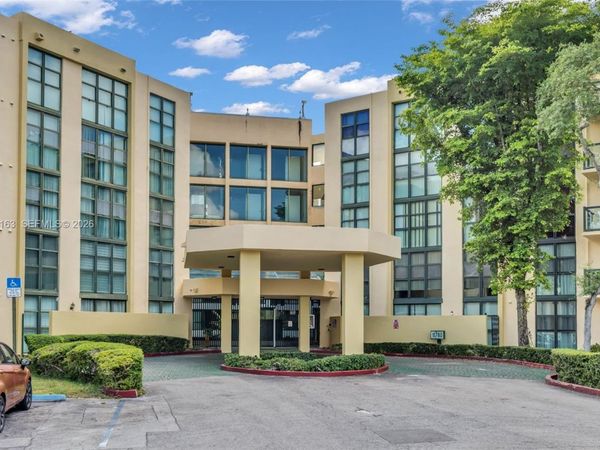 11780 SW 18th St, Unit 226-2, Miami, FL 33175