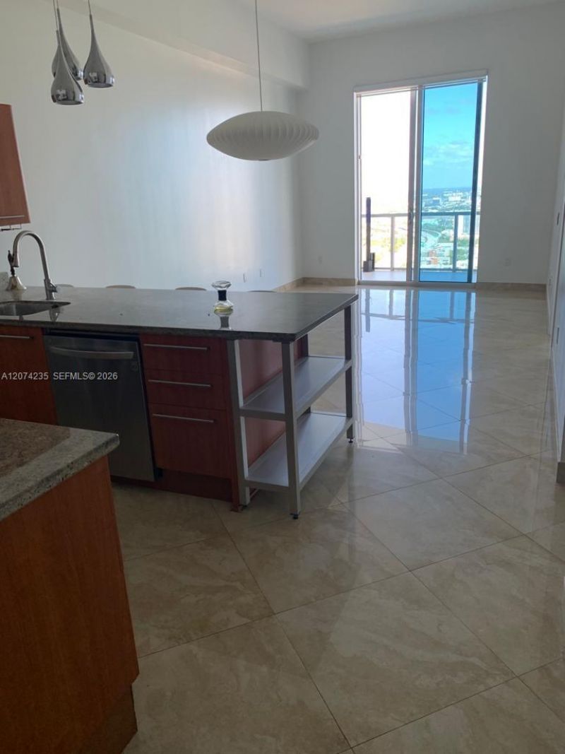 185 SW 7th St, Unit 4303, Miami, FL 33130 Photo