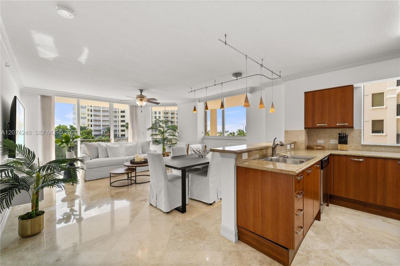2011 N Ocean Blvd , Unit 401, Fort Lauderdale, FL 33305 Photo