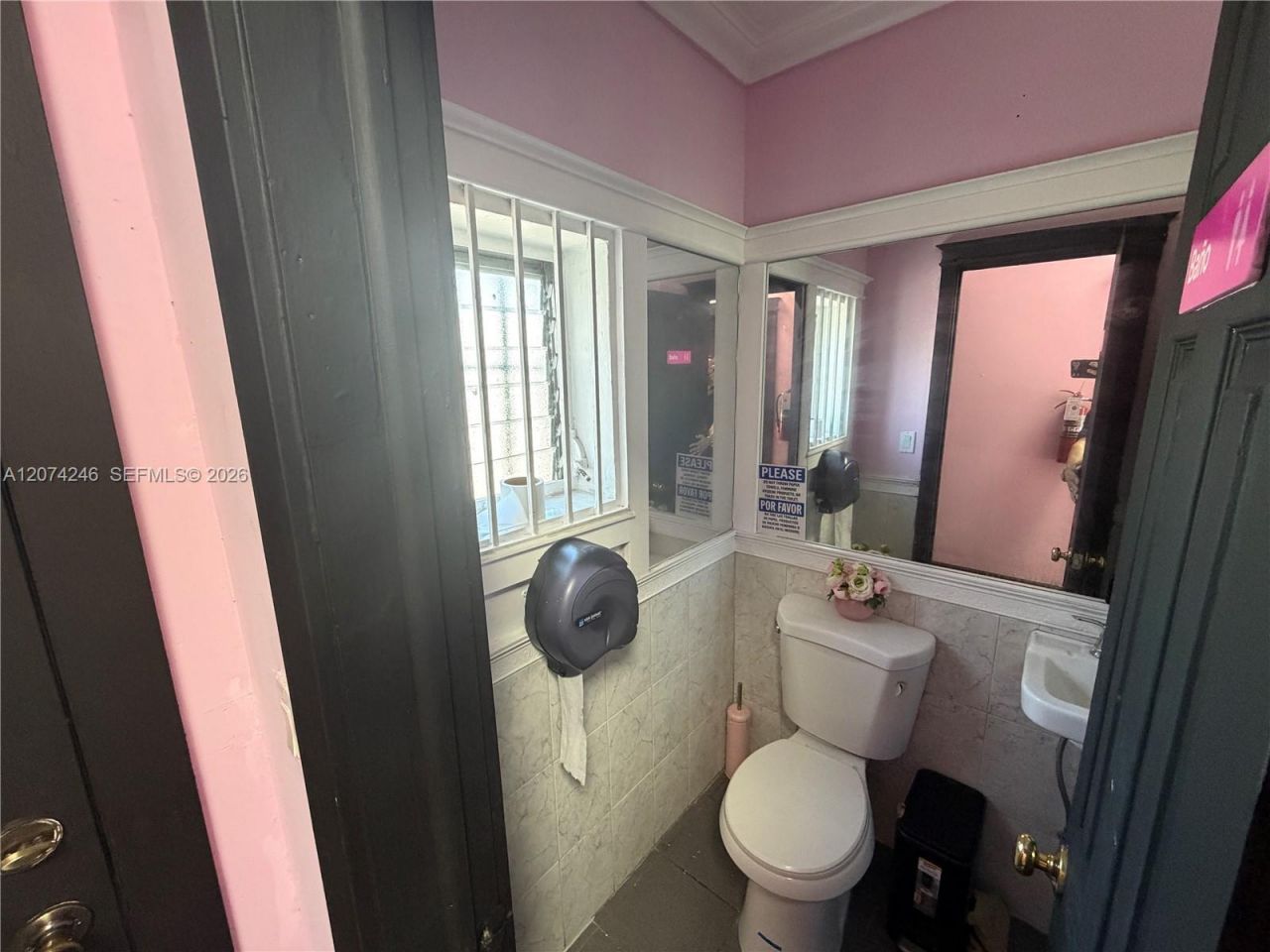 Restaurant E For Rent, Hialeah, FL 33010 Photo