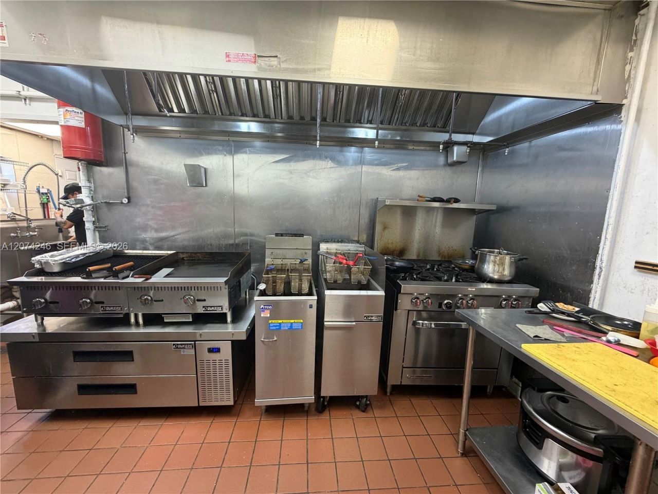 Restaurant E For Rent, Hialeah, FL 33010 Photo