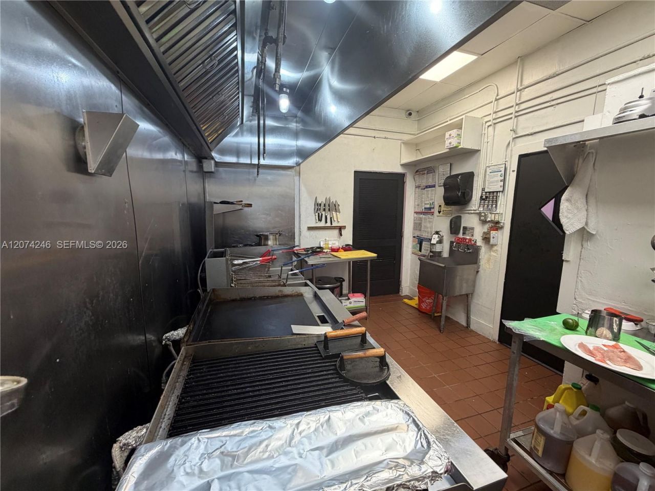 Restaurant E For Rent, Hialeah, FL 33010 Photo