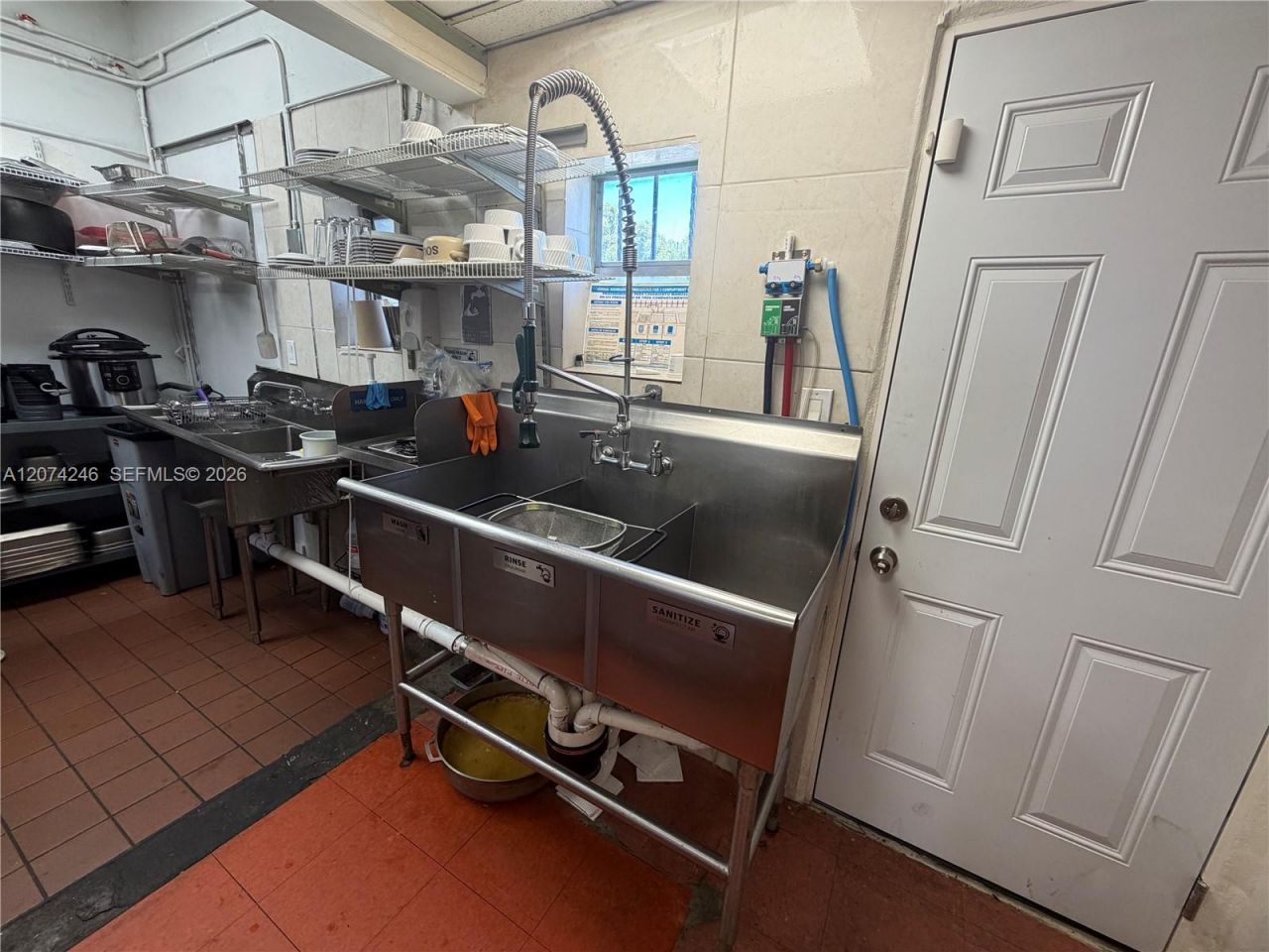 Restaurant E For Rent, Hialeah, FL 33010 Photo