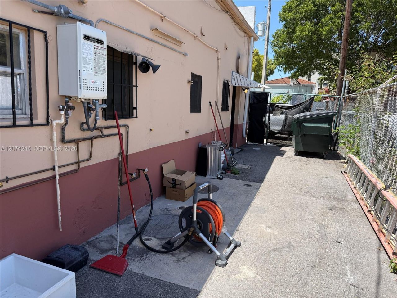 Restaurant E For Rent, Hialeah, FL 33010 Photo