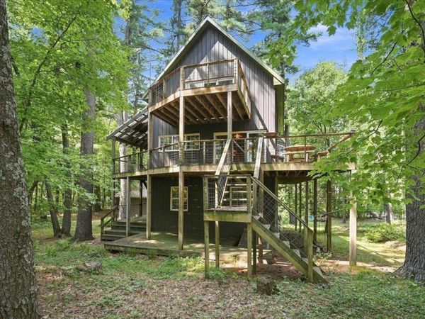 530 Round Lake Court, Osceola, WI 54020