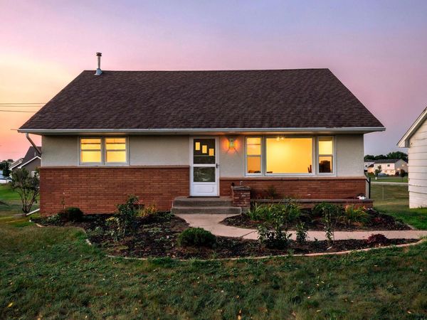 527 River Road NE, Hanover, MN 55341
